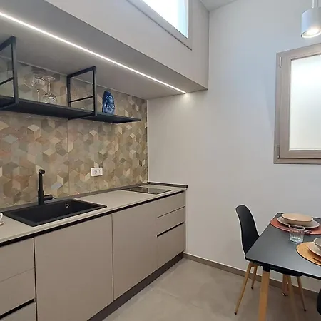 Mare E Mura Apartments * Cefalu